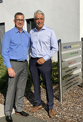 Steffen Roll (Head of Sales Pipetronics) with Christian Noll (Managing Director Pipetronics) 